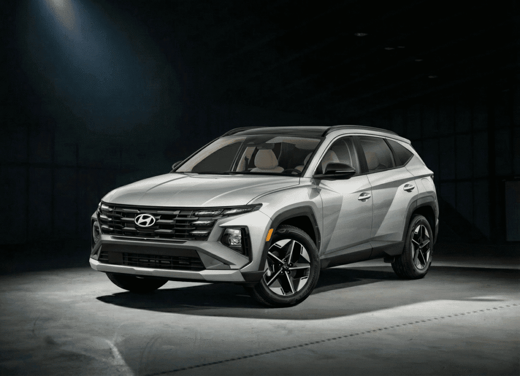 Hyundai Tucson – Year Model: 2026 | Car Color: Silver