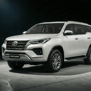 TOYOTA FORTUNER - Year Model: Fortuner 2021 | Car Color: White
